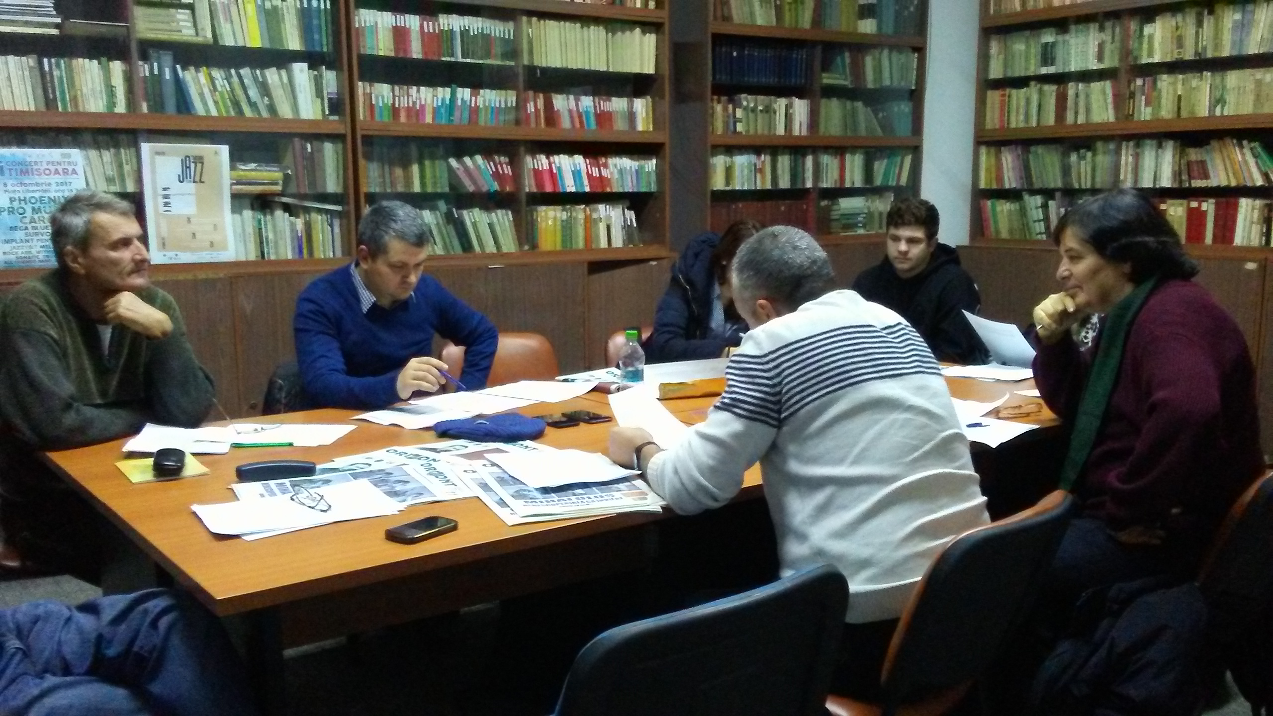 Au citit Roxana Diaconescu și Marian Oprea. Analizează textele Alex Colțan..jpg